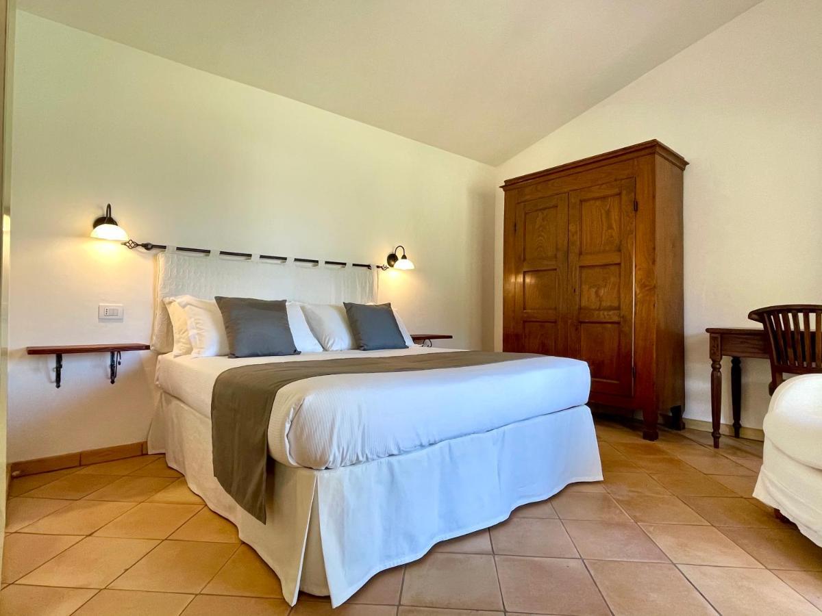 Punta D'Acu Country Resort Arzachena Ngoại thất bức ảnh