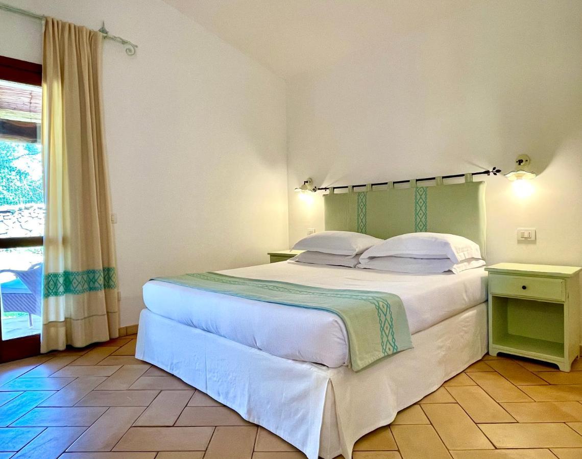 Punta D'Acu Country Resort Arzachena Ngoại thất bức ảnh